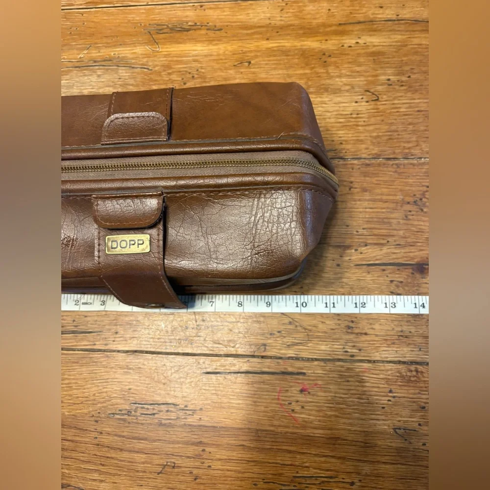 VTG MCM Original Collapsible Faux Leather Zippered Gentleman’s Toiletry Dopp Kit